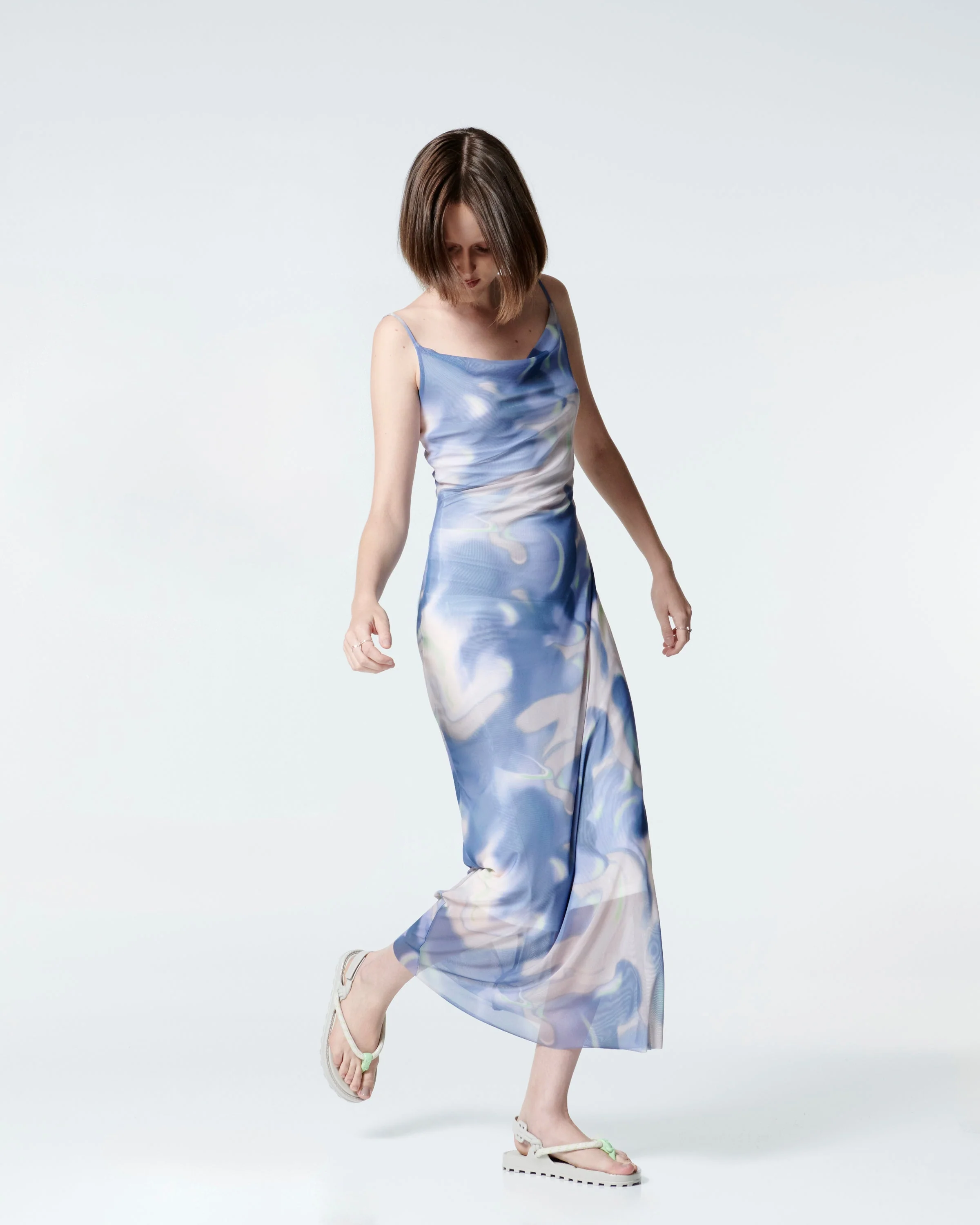 Bond - Image 5