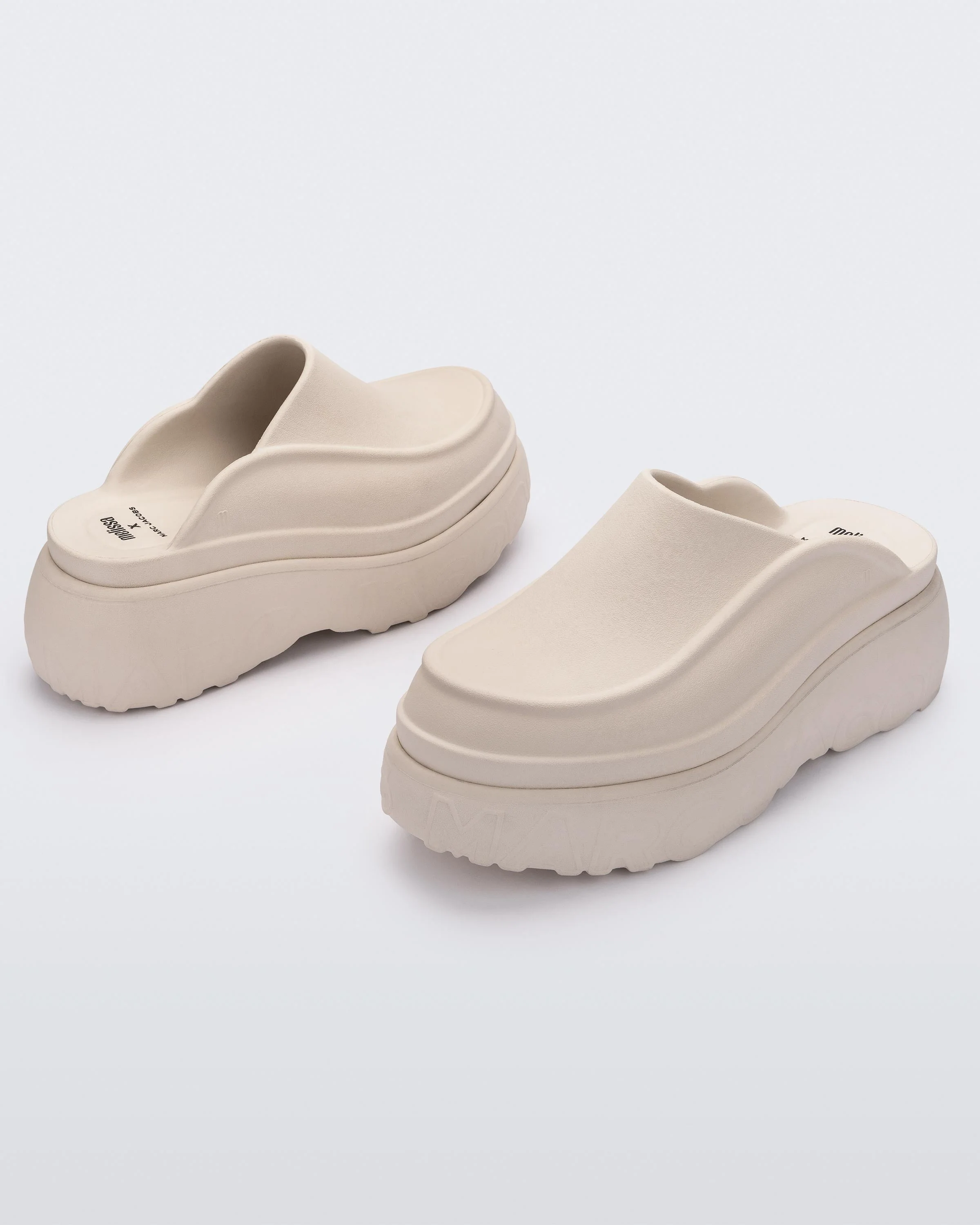 Clog - Image 2