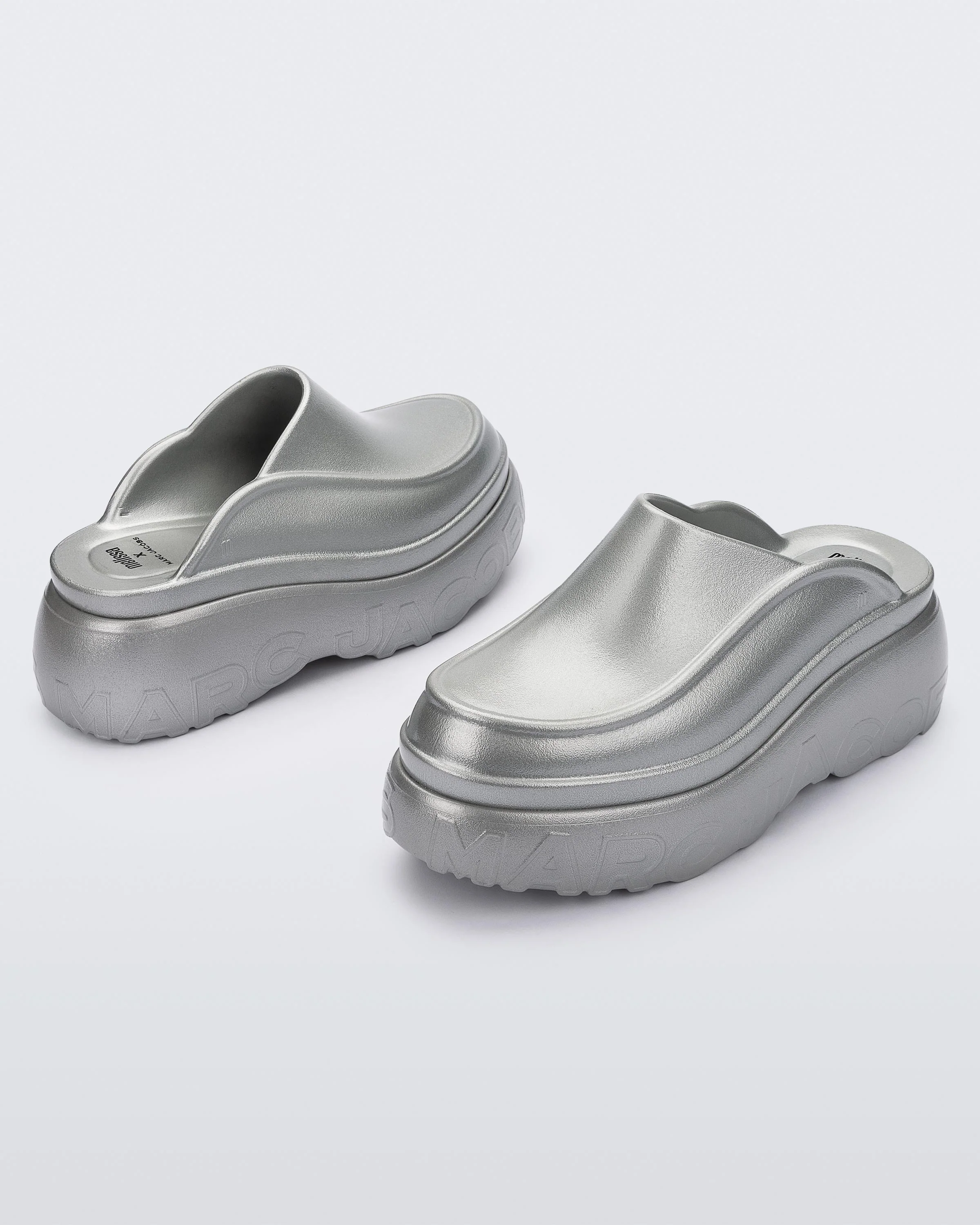 Clog - Image 2