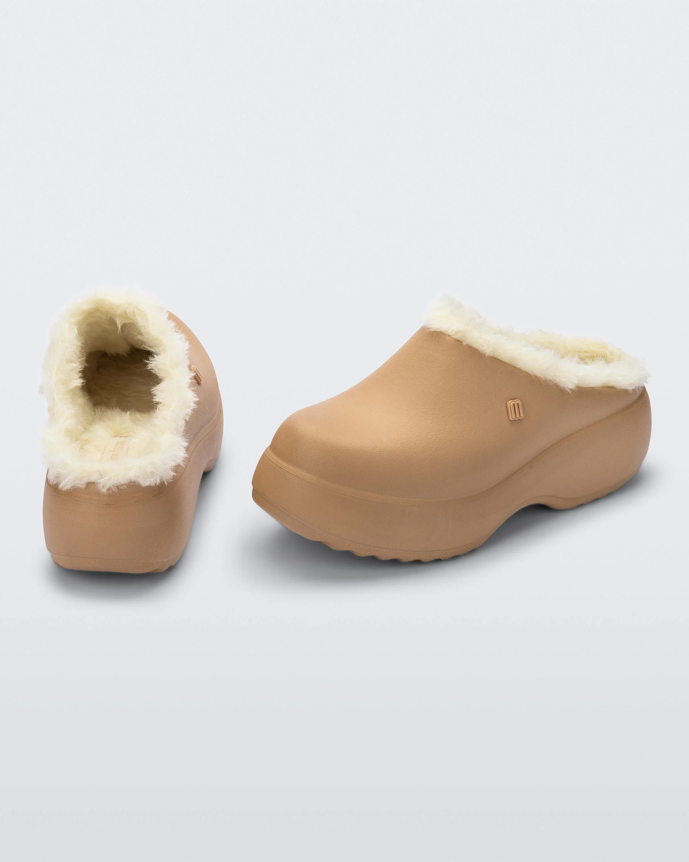 Free Clog Fluffy Platform - Image 2