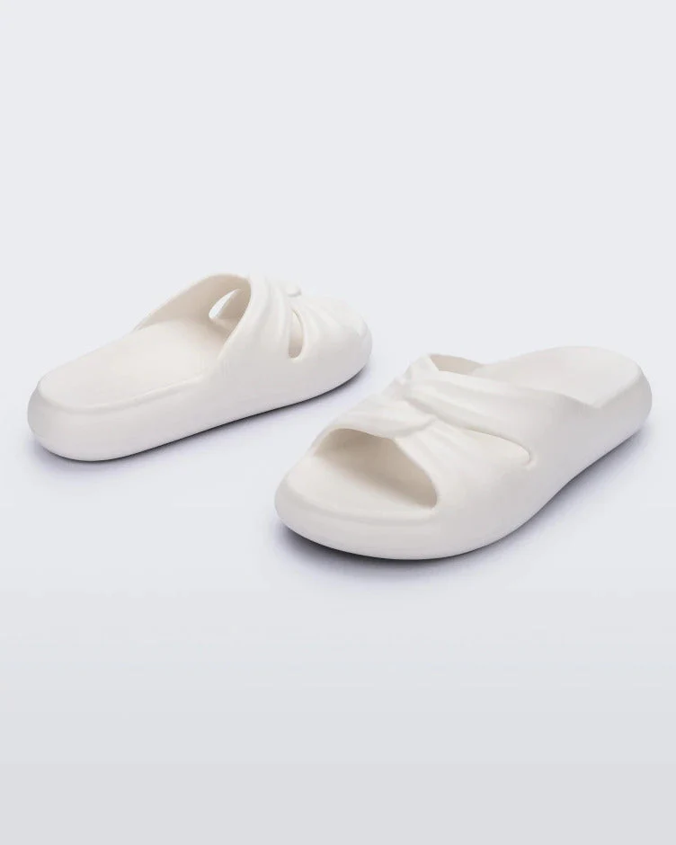 Free Slide - Image 3