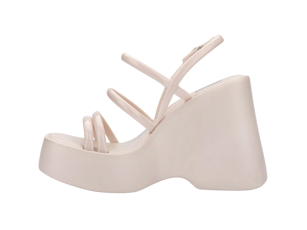 Jessie - Image 6